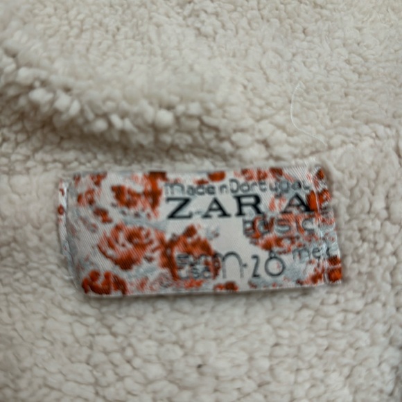 Zara Girls Vest with Hoodie and Two Side Zipper - Picture 11 of 13